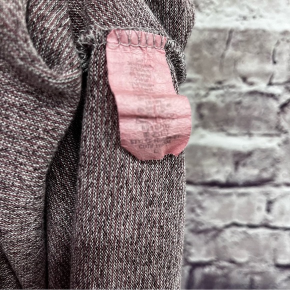 Pink Clover Gray Color Block Twist Hem Fleece Top - Picture 8 of 8